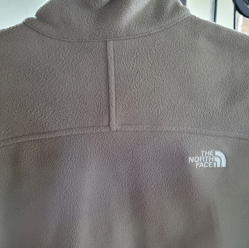 North Face Zip.Front Slightly Fitted Jacket - image 4